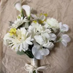 ウエディングブーケ✽ブートニア付き✽ホワイト系造花 前撮り 結婚式