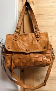 ロビタ　本革　ショルダーバッグ