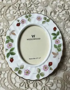 WEDGWOOD ワイルドベリーストロベリー　フォトフレーム