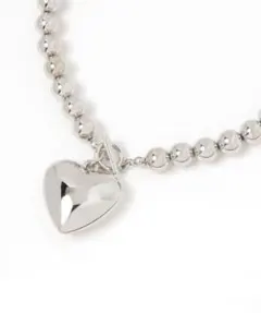 ハート型ペンダント付きネックレス