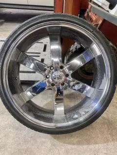 295/30R26タイヤホイールのサムネイル