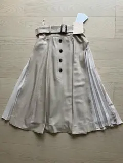 新品タグ付き Apuweiser-riche プリーツロングスカート ベージュ