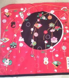 お正月　お祝い　赤と黒の和風タペストリー