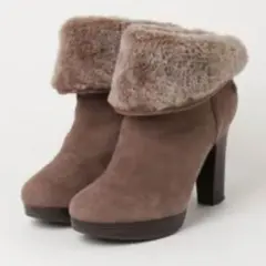 【処分品】　UGGアグムートンヒールショートブーツベージュ24cm