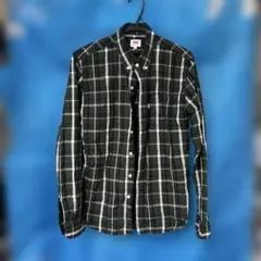 Levi's グリーン系チェック 長袖シャツ M です。