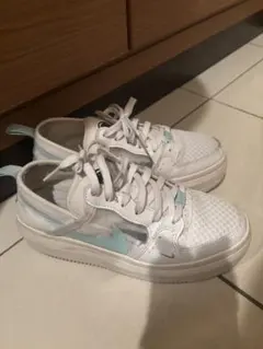 Nike スニーカー　コートビジョンアルタ