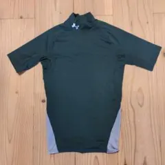 UNDER ARMOUR アンダーアーマー インナーシャツ SMサイズ 半袖