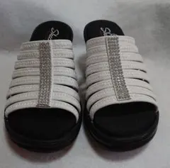 スケッチャーズ厚底ウェッジソールサンダル23㎝