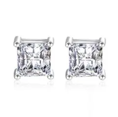 スクエア型CZダイヤピアス　シルバー925アレルギー対応(残りわずか)