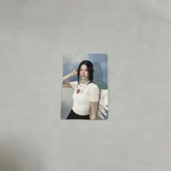 lesserafim カズハ　トレカ