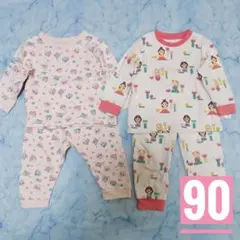 【ユニクロ】ベビーパジャマ アンパンマン ディズニープリンセス 90