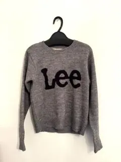 【美品】Lee グレー ロゴ ニットセーター