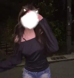 トップス 黒 ブラック 肩出し オフショル