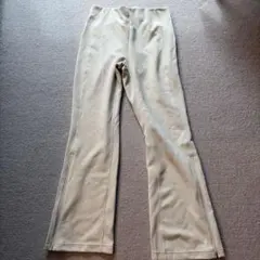ルルレモン　ヨガパンツ　アイボリー
