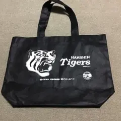 最終値下げ 阪神タイガース トートバッグ ブラックのサムネイル