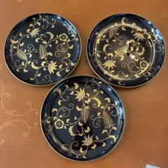 明治期　蒔絵　黒塗　松竹梅唐草蒔絵　皿　　3枚 明治期 蒔絵 黒塗 松竹梅唐草蒔絵 皿 3枚 - メルカリ