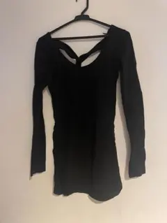 EGOIST バッククロスデザイン黒長袖トップス