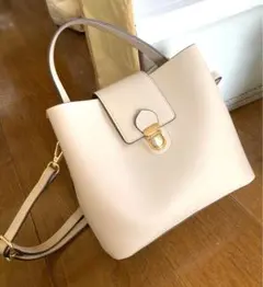 レディースバッグ　白