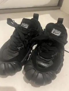 Onitsuka Tiger ブラック スニーカー