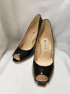 DIANA 21.5 ブラック オープントゥ パンプス ビジュー