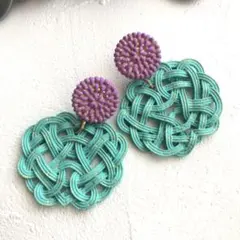 最終お値下げ　大ぶり カラフル キラキラ ゴールド 水引 風 イヤリング