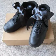 箱付 未使用 Reebok フリースタイル ハイ スニーカー 黒 22.5