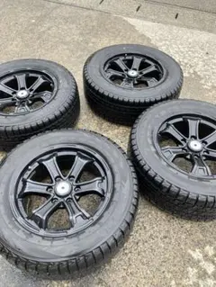 トヨタ マットブラックホイールセット 冬タイヤのサムネイル