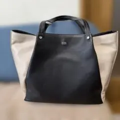 【最終価格】NINA RICCI ニナリッチ　バイカラー　本革トートバッグ