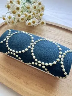 ミナペルホネン　タンバリン　ダークグリーン　メガネケース　リバティ
