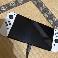 任天堂　Switch 有機ELモデル 本体、マイクラ、太鼓の達人ソフト付