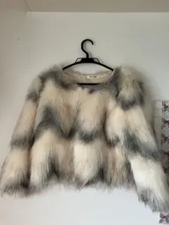 Fake fur jacket ♪♫ ・:*+.\(( °ω° ))/.:+