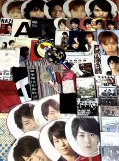 【初期多数】嵐　グッズ50点以上.うちわ/バスタオル/DVD/CD/等