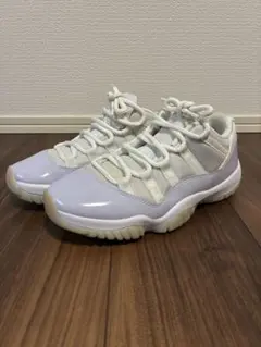 Nike jordan11 retro low バスケのサムネイル