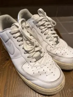 Supreme Nike Air Force 1 Low Whiteのサムネイル