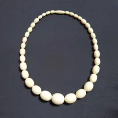 アイボリー　象牙調　ネックレス　約48㎝