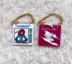 サンリオガチャガチャドアプレート風チャーム ハンギョドン　キティーちゃん