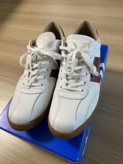 mobus スニーカー ホワイト×レッド