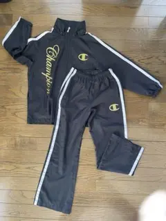 Item thumbnail for item 76597600-b561-4f18-a790-f46dd92a5d87