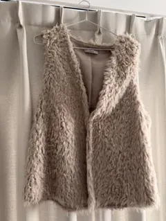 【しまむら】ボアベスト ピンクベージュ フェイクファー ジレ Mサイズ