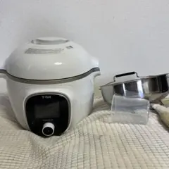 T-fal Cook4me 電気圧力鍋 ホワイト 値下げ中‼️T-fal Cook4me 電気圧力鍋 ホワイト大容量6L - メルカリ