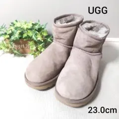 美品 UGG クラシックミニ ムートンブーツ ライトグレージュ 秋冬 カジュアル