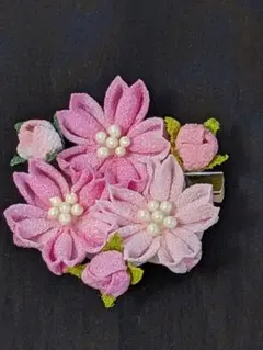 一越ちりめんつまみ細工　桜　蕾2WAYブローチ