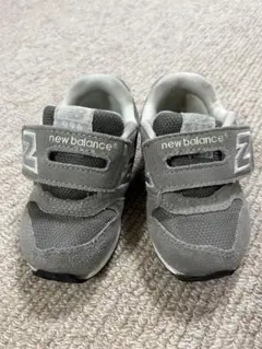 New Balance グレー スニーカー ベルクロ