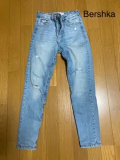 Bershka  ダメージデニム スキニー(サイズ  36)