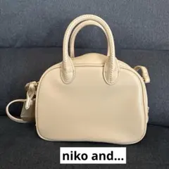 niko and... ハンドバッグ ベージュ