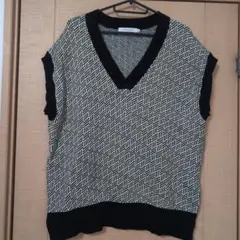 ニットベスト