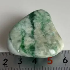 糸魚川翡翠 金山谷 アップルグリーン 29.4g - メルカリ