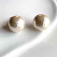 大きめ　コットンパールピアス