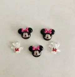 ネイルパーツ:5個＋ラインストーン20粒以上