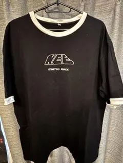 NEE black Tシャツ